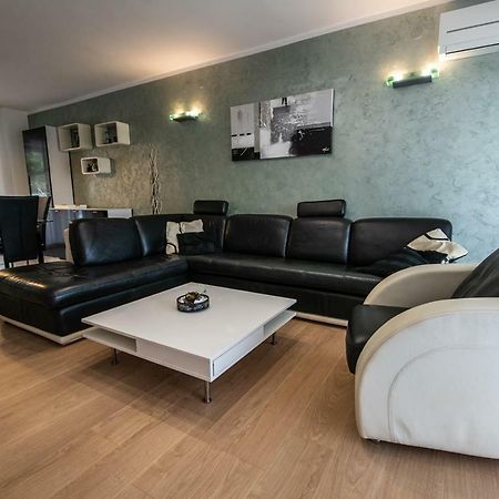 Cave Romane Apartment With Private Pool And Sea View Vinkuran Eksteriør bilde