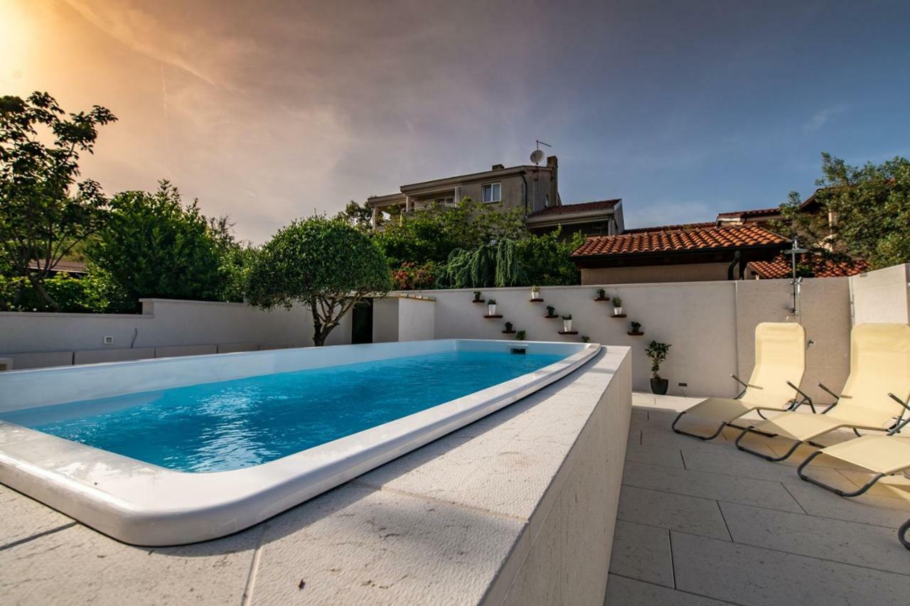 Cave Romane Apartment With Private Pool And Sea View Vinkuran Eksteriør bilde