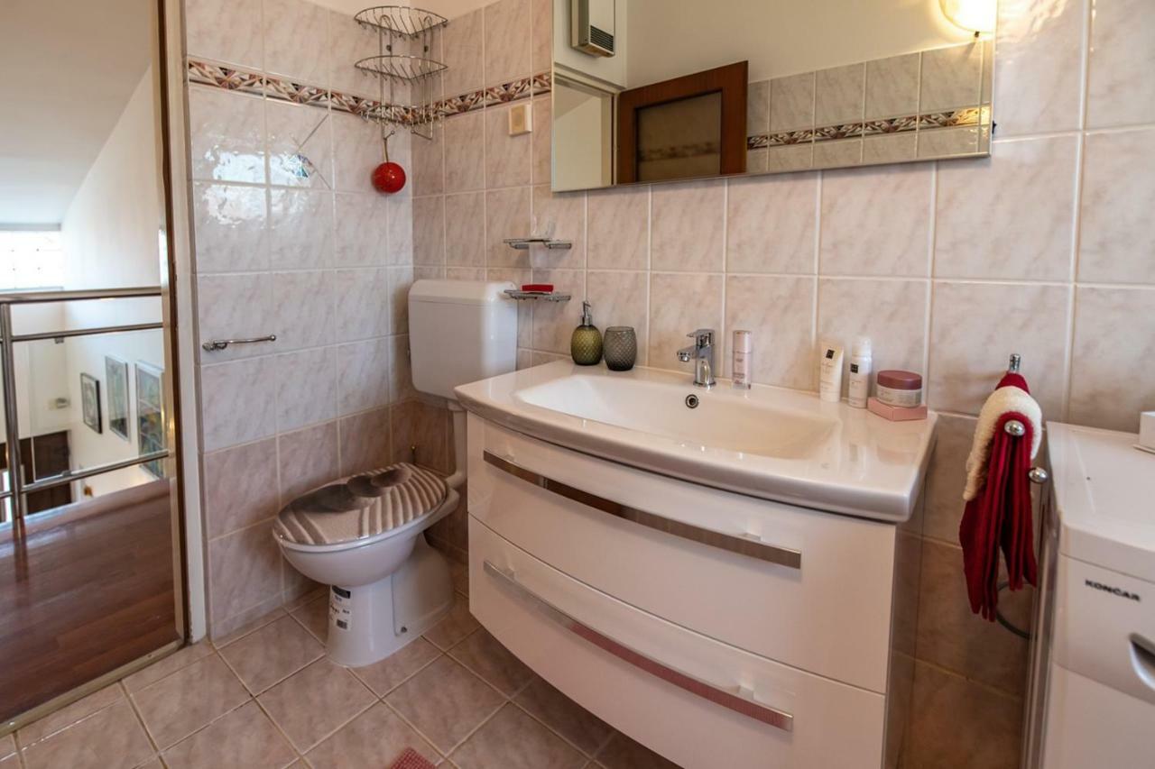 Cave Romane Apartment With Private Pool And Sea View Vinkuran Eksteriør bilde